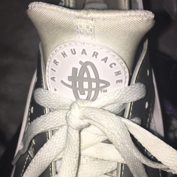 Nike Other - White & Grey Air Huaraches by NIKE